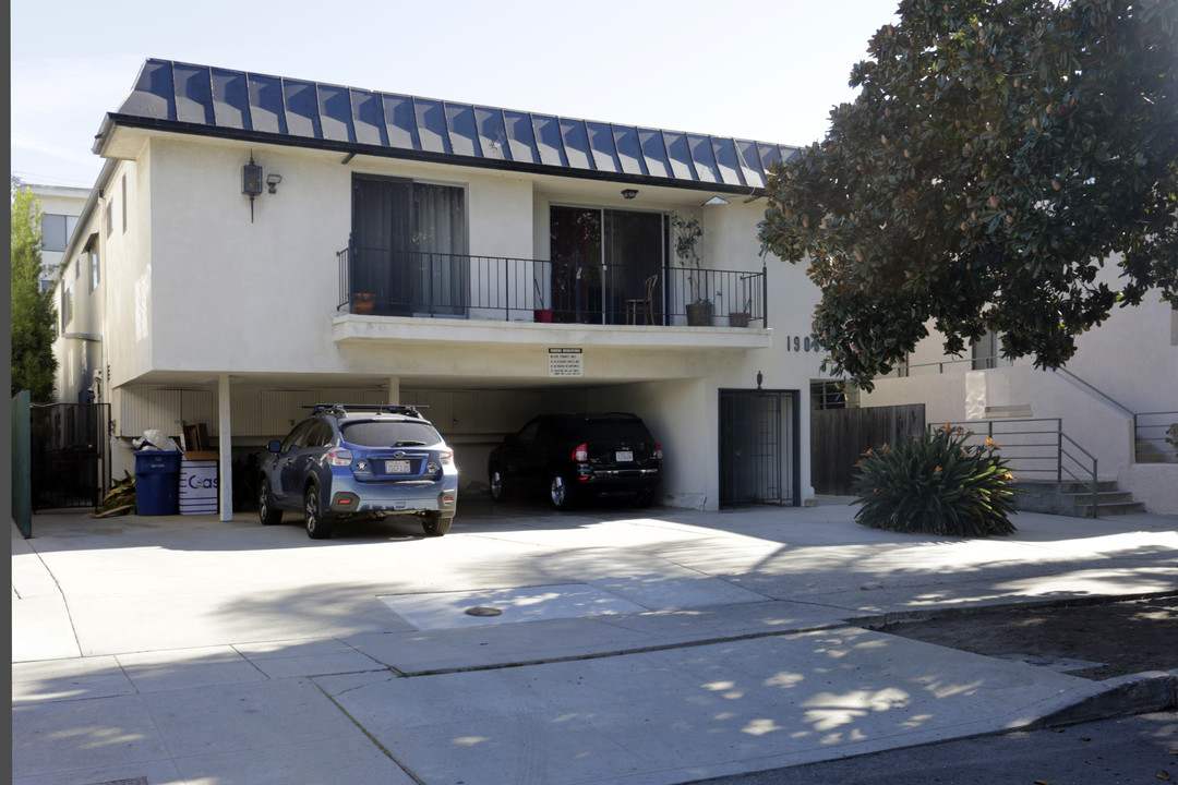 1906 Pelham Ave in Los Angeles, CA - Foto de edificio