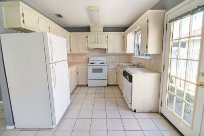 2405 Redbud Ave in McAllen, TX - Foto de edificio - Building Photo