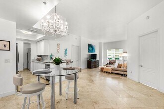 99 SE Mizner Blvd in Boca Raton, FL - Building Photo - Building Photo