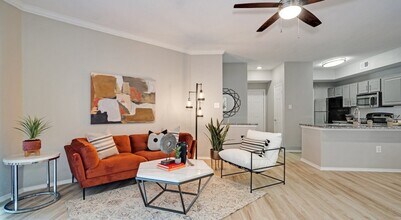 14332 Montfort Dr, Unit 04203 in Dallas, TX - Building Photo - Building Photo