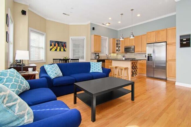 3436 N Ashland Ave in Chicago, IL - Building Photo - Building Photo