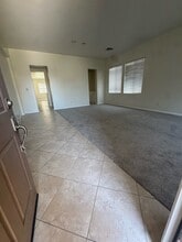 9502 Stonewall Ln in Bakersfield, CA - Building Photo - Building Photo