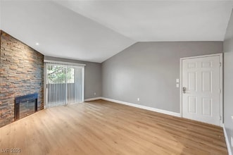 231 W Horizon Ridge Pkwy in Henderson, NV - Building Photo - Building Photo