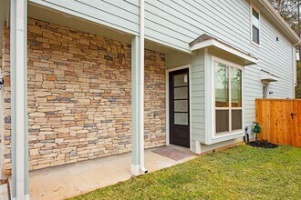 585 Dry Fork Ln in Conroe, TX - Building Photo - Building Photo