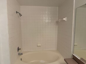 5500 Metrowest Blvd in Orlando, FL - Building Photo - Building Photo