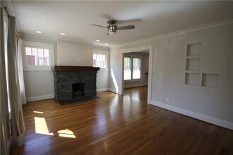 220 Mountain View St in Decatur, GA - Building Photo - Building Photo