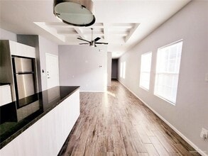 3911 Valeria St, Unit 3 in Edinburg, TX - Building Photo - Building Photo