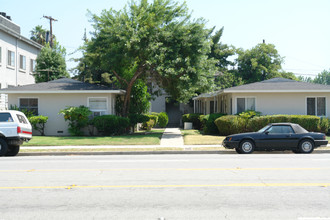 1504-1510 W Victory Blvd in Burbank, CA - Building Photo - Building Photo