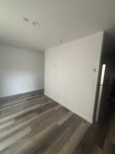 3006 S Palm Grove Ave, Unit Rear Unit 3 in Los Angeles, CA - Foto de edificio - Building Photo