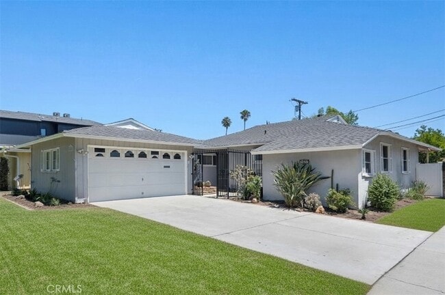 5210 Ventura Canyon Ave in Los Angeles, CA - Building Photo - Building Photo