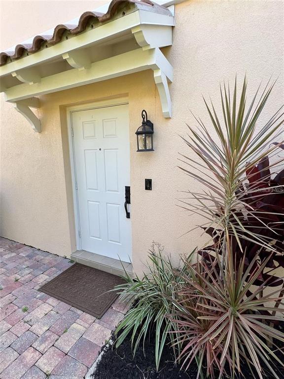 8110 Cardena Ln in Sarasota, FL - Building Photo - Building Photo