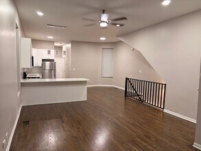 1337 W Huron St, Unit 1F in Chicago, IL - Foto de edificio - Building Photo