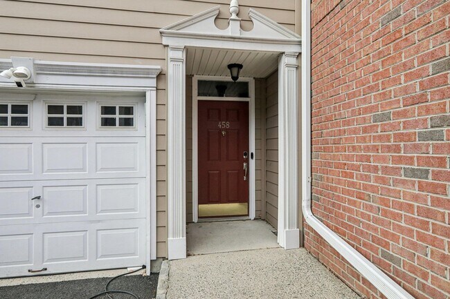 458 Buffalo Ct in West New York, NJ - Building Photo - Building Photo