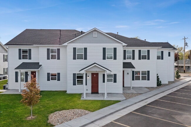 120 Davis Ave in Nampa, ID - Building Photo - Building Photo