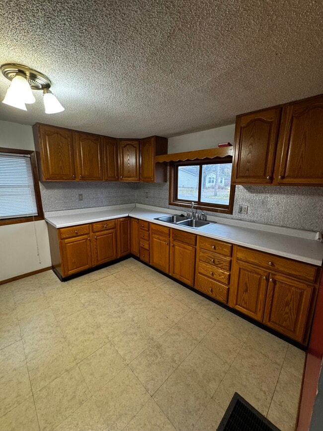 935 Sheridan St in Warsaw, IN - Building Photo - Building Photo