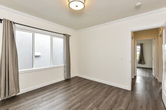833 Linden Ave in South San Francisco, CA - Building Photo - Building Photo