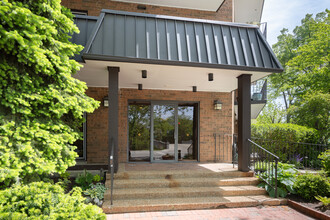 711 Oak St in Winnetka, IL - Building Photo - Building Photo