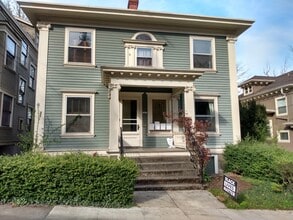 1435 SW Harrison St, Unit 4 in Portland, OR - Building Photo - Building Photo