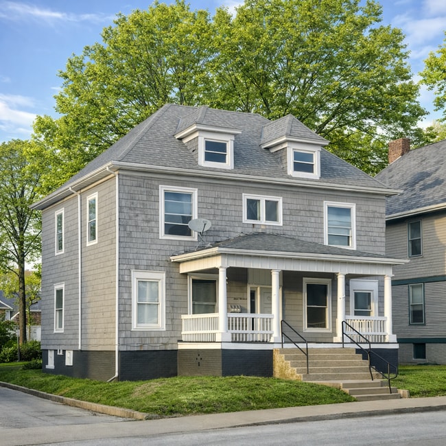 413 W Columbia Ter, Unit Studio