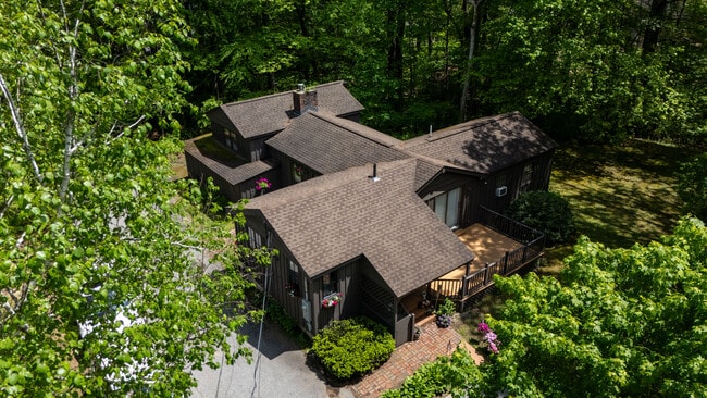 32 Fern St in Concord, MA - Foto de edificio - Building Photo