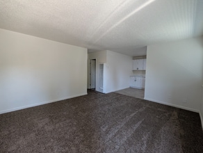 411 Bird St in Yuba City, CA - Building Photo - Building Photo