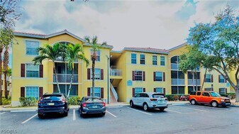 4109 Residence Drive in Ft. Myers, FL - Building Photo