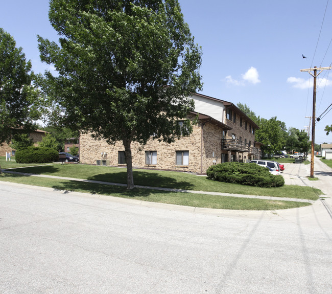 4615 Meredeth Street in Lincoln, NE - Foto de edificio - Building Photo