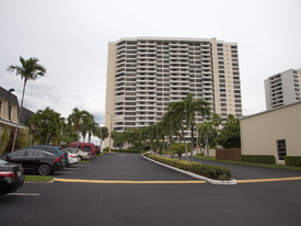 500 Three Islands Blvd Apartments