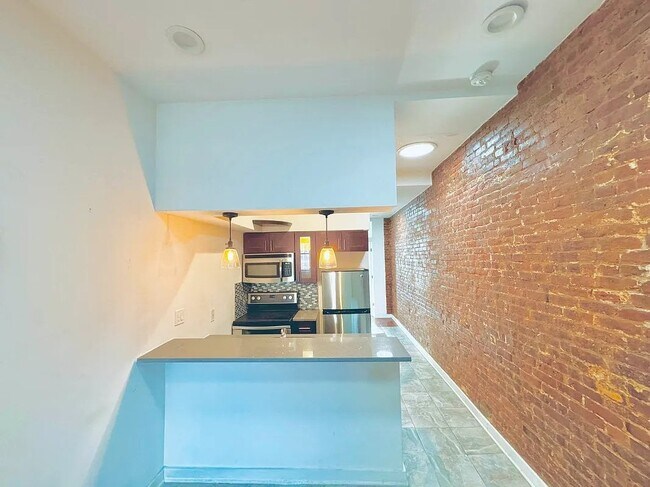 32 Garnet St in Brooklyn, NY - Building Photo - Building Photo