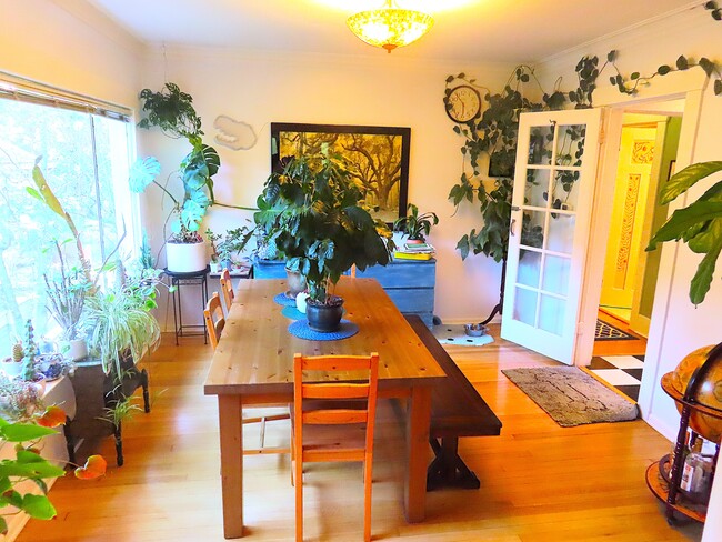 6555 16th Ave NE, Unit 1 in Seattle, WA - Foto de edificio - Building Photo