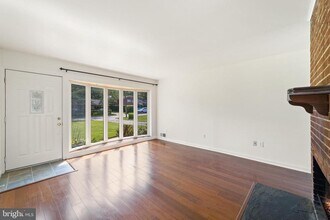 7406 Blackford St in Springfield, VA - Building Photo - Building Photo