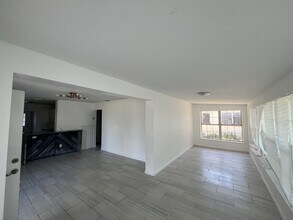 43 Alamanda Dr in Ormond Beach, FL - Building Photo - Building Photo
