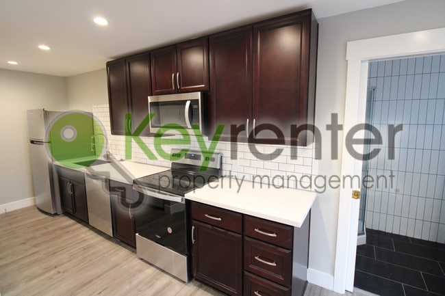 property at 2457 39th Ave