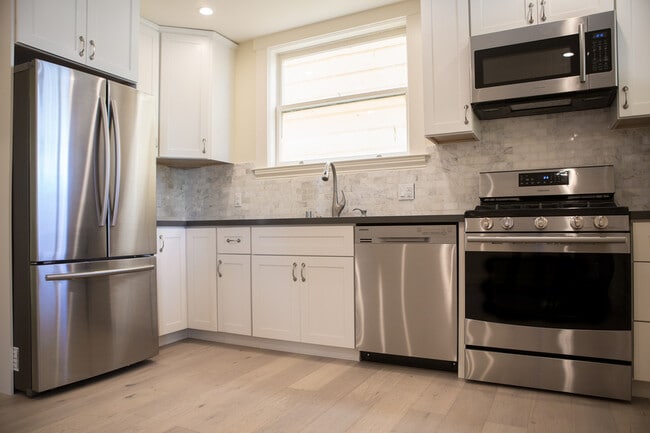 property at 1334 Haight St