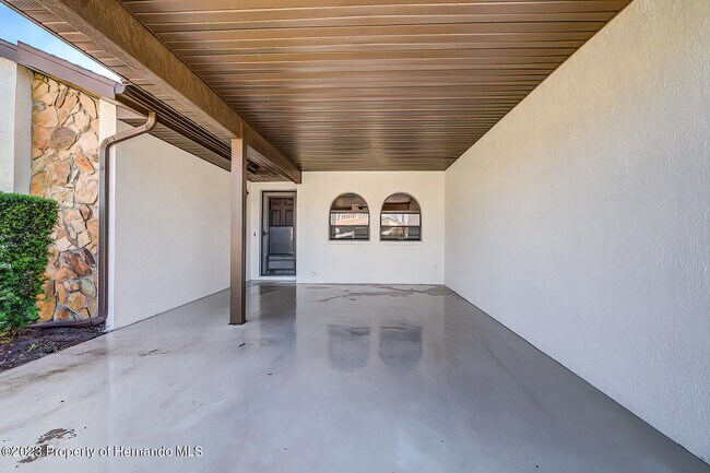 9187 Lingrove Rd in Spring Hill, FL - Building Photo - Building Photo