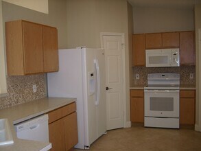 574 Wekiva Bluff St in Apopka, FL - Building Photo - Building Photo
