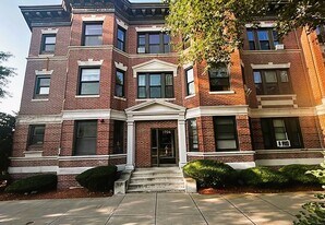 1706 Commonwealth Ave in Boston, MA - Building Photo