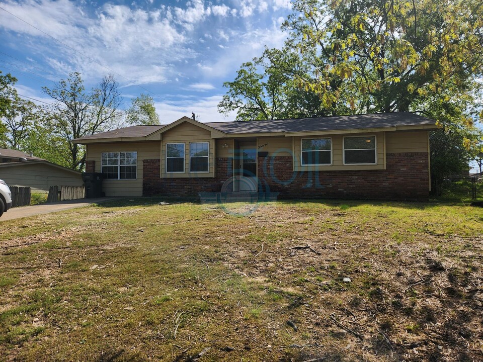 29 Brookview Dr in Little Rock, AR - Foto de edificio
