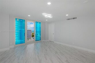 3180 S Ocean Dr, Unit # 706 in Hallandale Beach, FL - Building Photo - Building Photo