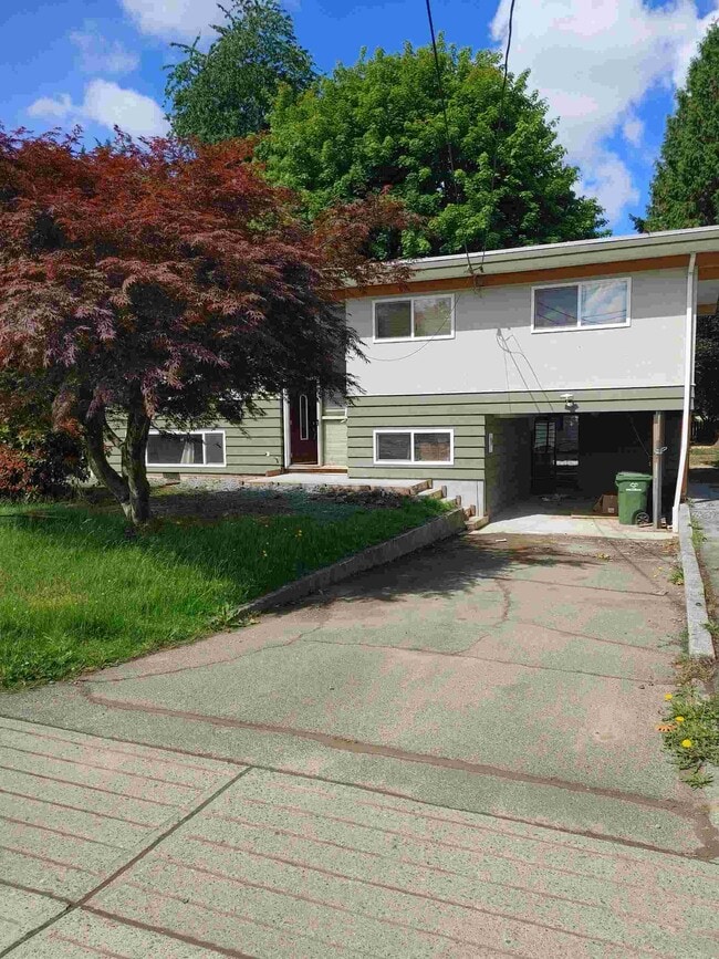 property at 9645 Carleton St