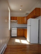 320 N 40th St in Philadelphia, PA - Building Photo - Interior Photo