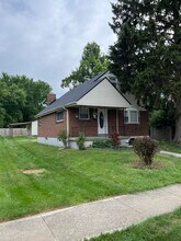 1122 Sharon Ave in Dayton, OH - Building Photo - Building Photo