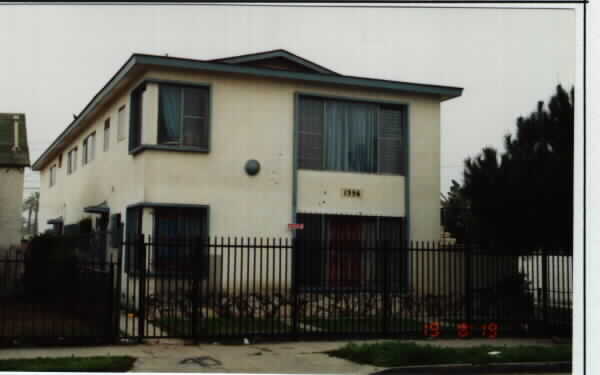 1356 E 45th St in Los Angeles, CA - Building Photo