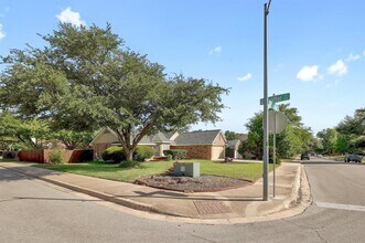 1813 Lion-Heart Dr in Cedar Park, TX - Building Photo - Building Photo