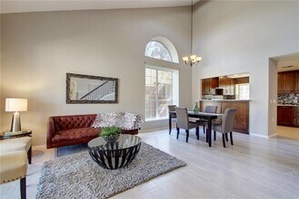 2926 Wickersham Ln in Austin, TX - Building Photo - Building Photo