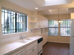 1828 Caminito Ascua in San Diego, CA - Building Photo - Building Photo