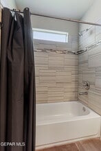 3945 Desert Dunes Dr in El Paso, TX - Building Photo - Building Photo