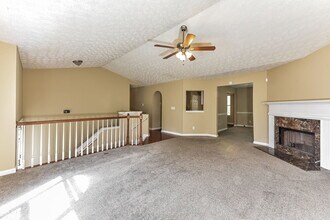 735 Bridgewood Ct in Lithonia, GA - Foto de edificio - Building Photo