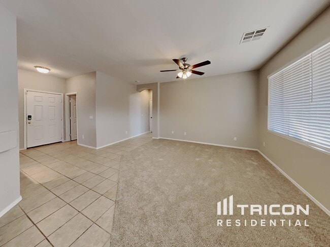 18702 E Ryan Rd in Queen Creek, AZ - Building Photo - Building Photo