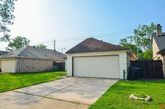 8231 Furlong Ln in Houston, TX - Building Photo - Building Photo
